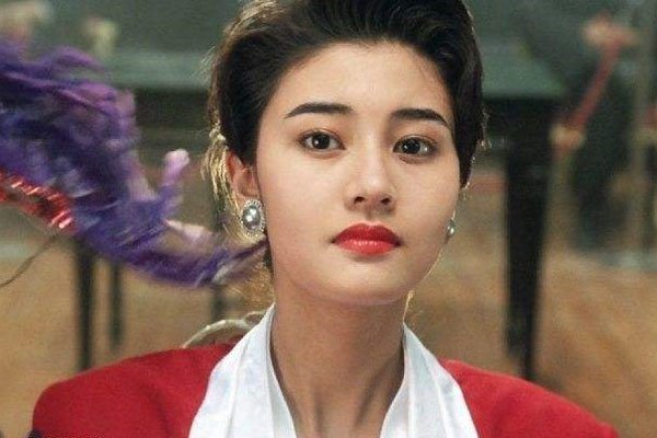 为什么大刘对李嘉欣关之琳不一样 刘銮雄为什么不塞李嘉欣高尔夫球