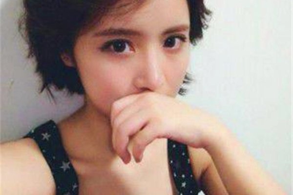 ��һ���������� ������ɫ��¶��ɫ֤���Լ��й�