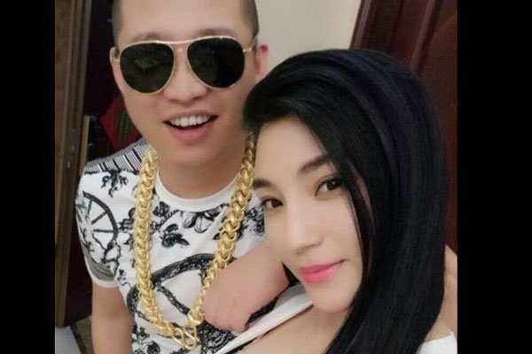 二驴大骂辛巴视频经过 骂战起因是什么怎么收尾的