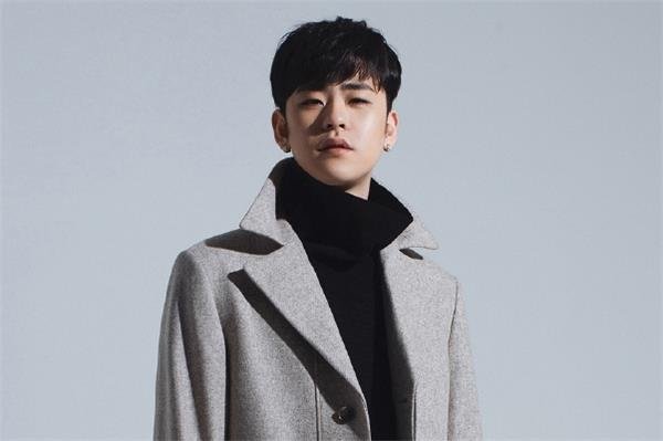张云雷胸口纹身 喜欢听二爷的相声尤其是他的歌与小曲