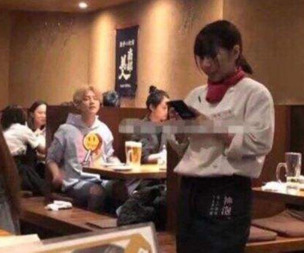 鹿晗关晓彤宣布正式分手 他两到底谁配不上谁