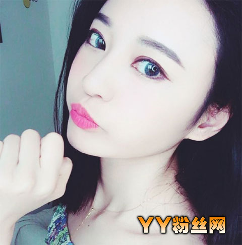 非诚勿扰袁嘉敏前凸后翘身材喷鼻血 袁嘉敏性感私房照三围多大