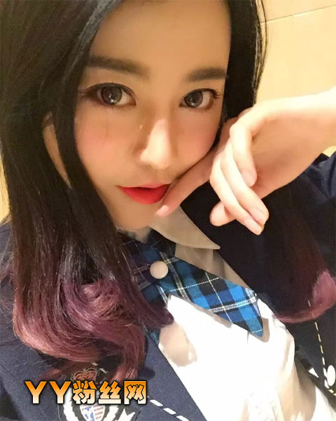 非诚勿扰袁嘉敏前凸后翘身材喷鼻血 袁嘉敏性感私房照三围多大