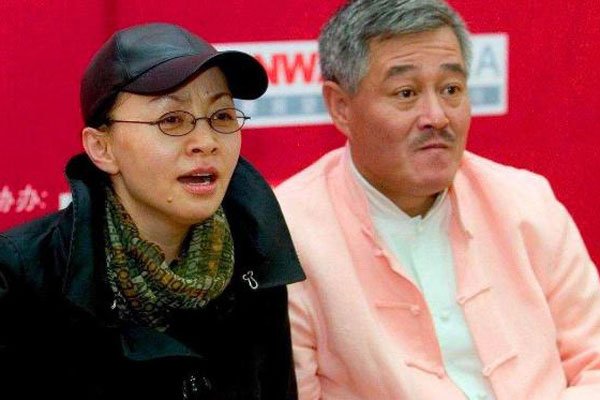 哈文为什么不让赵本山上春晚 哈文把本山拉下春晚是真的吗