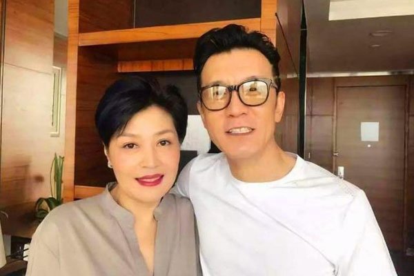 哈文为什么不让赵本山上春晚 哈文把本山拉下春晚是真的吗