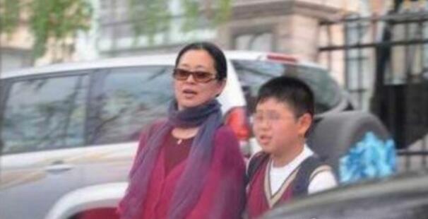 倪萍国籍是哪国人 倪萍移民美国是真的吗
