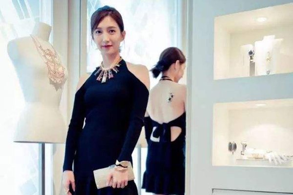 江疏影个人简历和老公图片 颜值高30多岁也没有结婚