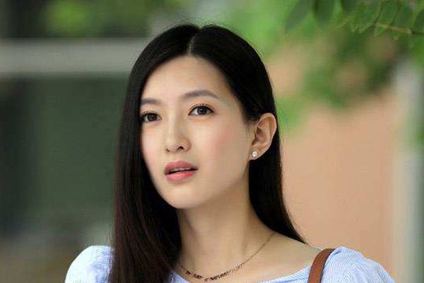 江疏影个人简历和老公图片 颜值高30多岁也没有结婚