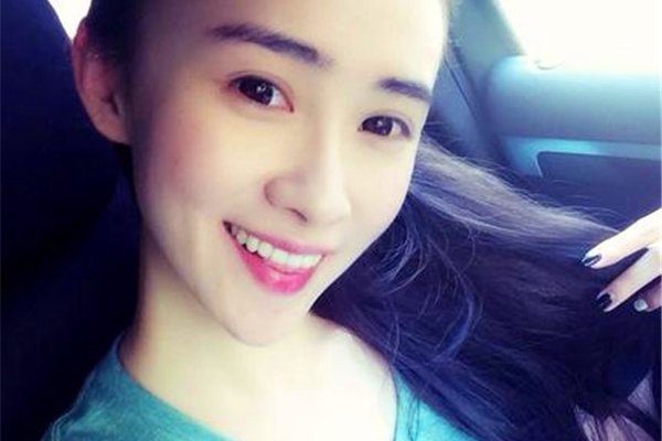 马秋子和谁长得像 马秋子杨颖对比照确实长得挺像