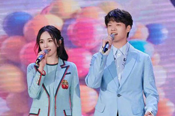 杨幂魏大勋官宣恋情是怎么回事 什么时候在一起的感情线梳理
