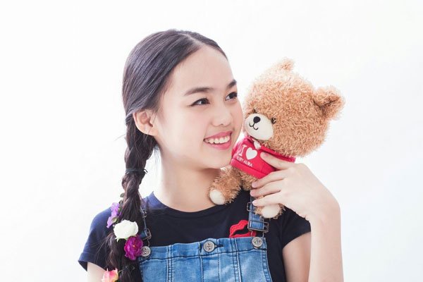 汤晶锦现在的样子怎么样了 长大后的她坦言对舞台依旧很怕