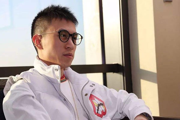 秦奋他家干什么的 是风中追风吗花钱买账号被骗
