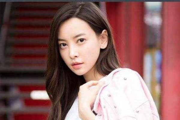 于文文是拉拉吗 于文文结婚了吗老公是谁