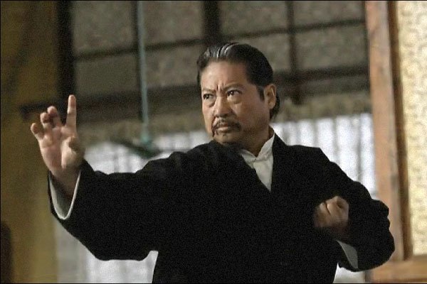 洪金宝版的黄金荣叫什么电影 扮演黑帮大佬手到擒来演技逼真