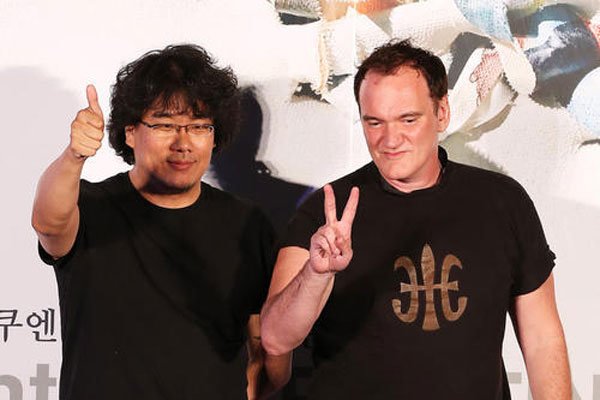 我和农村壮汉搞基小说 是两个男人之间的爱情故事