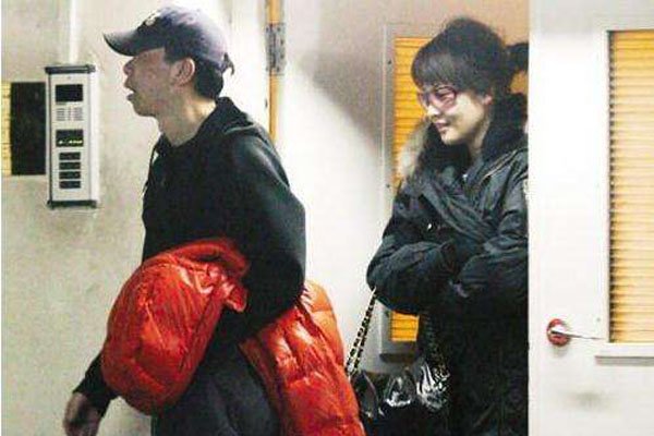 沈星被冯小刚抛弃真相 冯小刚和徐帆离婚了吗