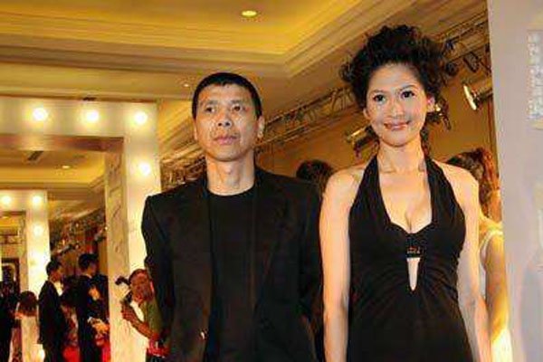 沈星被冯小刚抛弃真相 冯小刚和徐帆离婚了吗
