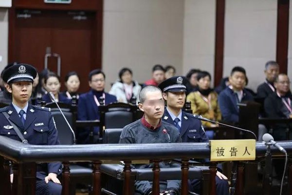 吴丽君上海真实案件 上海杀妻案藏尸冰柜双面胶原型