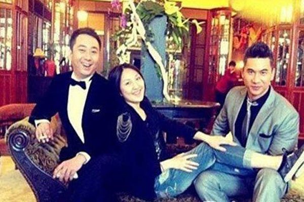 王自健被老婆打是真的吗 大男人被欺负现在离婚没