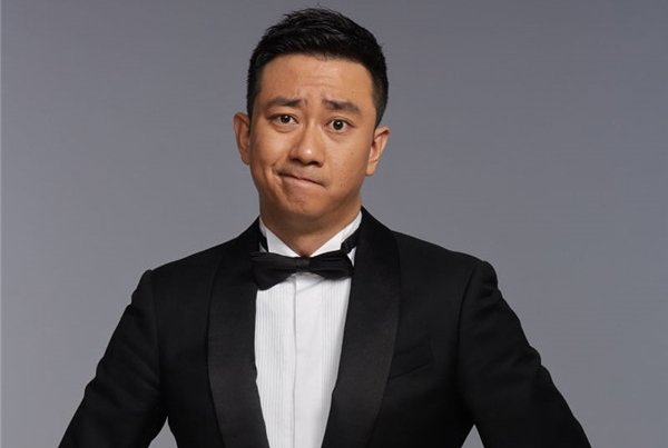 王自健被老婆打 家暴真相看来他老婆是真爱他