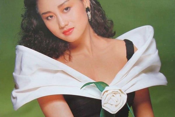 利智有几个男人好过 李连杰是接盘侠不爱他