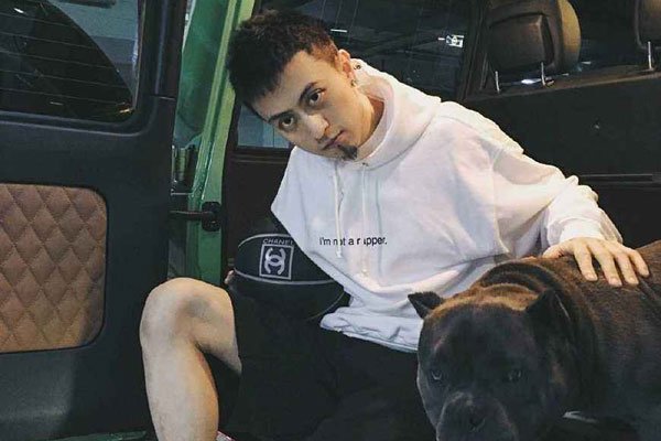 秦奋爸爸秦肆新是谁 上海工商银行没人敢惹