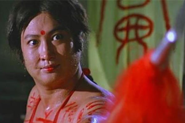 洪金宝鬼片名大全 从88年开始他参演的鬼片就已经大火