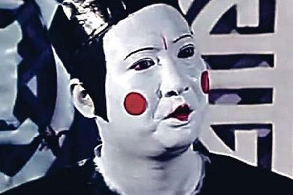 洪金宝鬼片名大全 从88年开始他参演的鬼片就已经大火