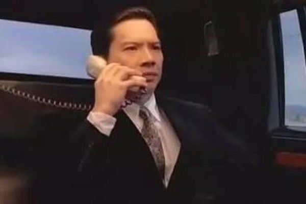 张子强为什么下跪给向华强 看他们的经历不该这么问的