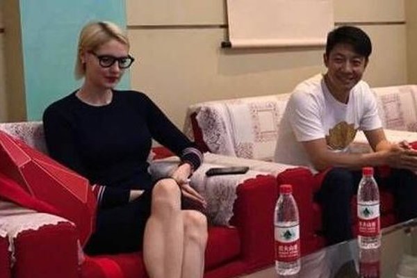撒贝宁老婆李白简介 老婆是哪个国籍的有宝宝了吗