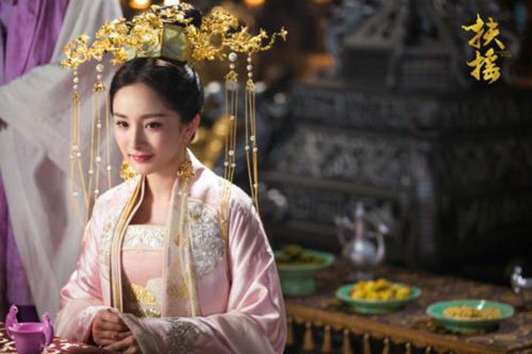 杨幂22张图片你敢看吗 她敢拍大家就敢看暴露而已