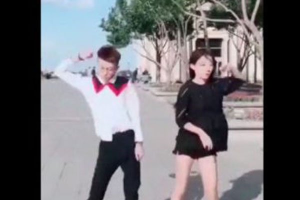 牌牌琦为什么被全网封 中央电视台点评批评不能露脸
