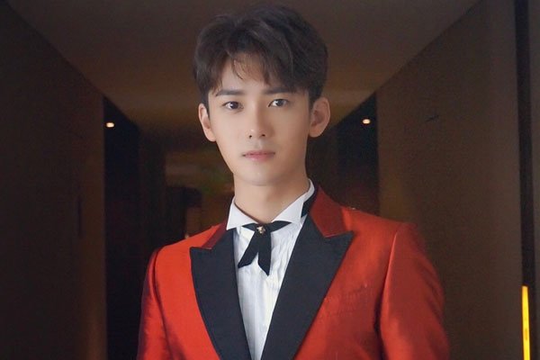 为啥可多人骂熊梓淇 黄晓明接班人油腻做作到令人反感