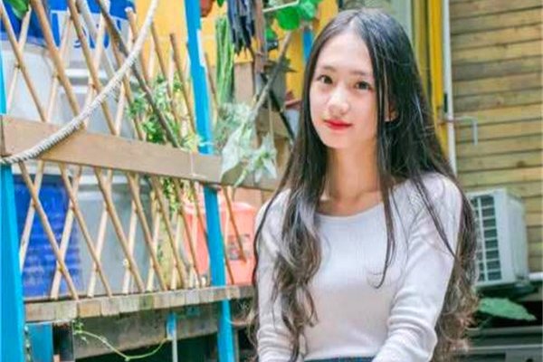谭盐盐王思聪真的能结婚吗 明目张胆的选后宫佳丽也就校长了