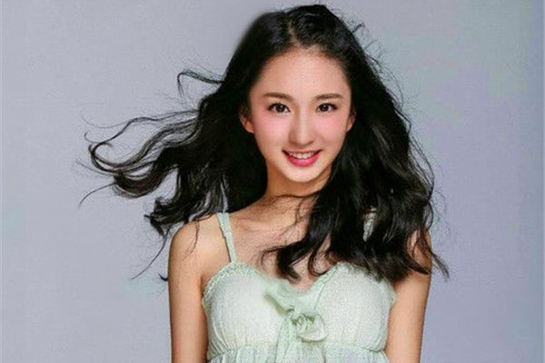 谭盐盐王思聪真的能结婚吗 明目张胆的选后宫佳丽也就校长了