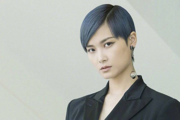 李宇春的丈夫是谁 没结婚要当演员总是被猜测