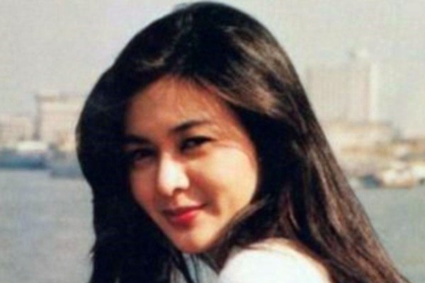 高尔夫事件中女主角为什么取不出来 高尔夫的宽度是香蕉的好几倍啊