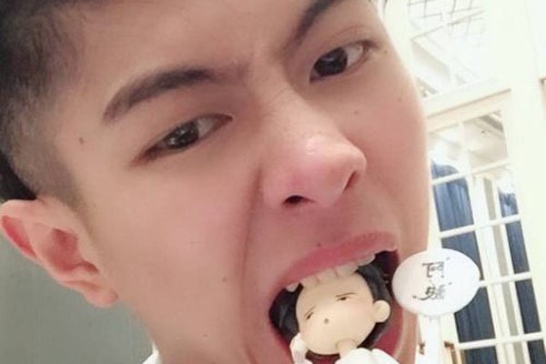 黄子韬给阿酸什么工作 努力坚持梦想多年被黄子韬看中