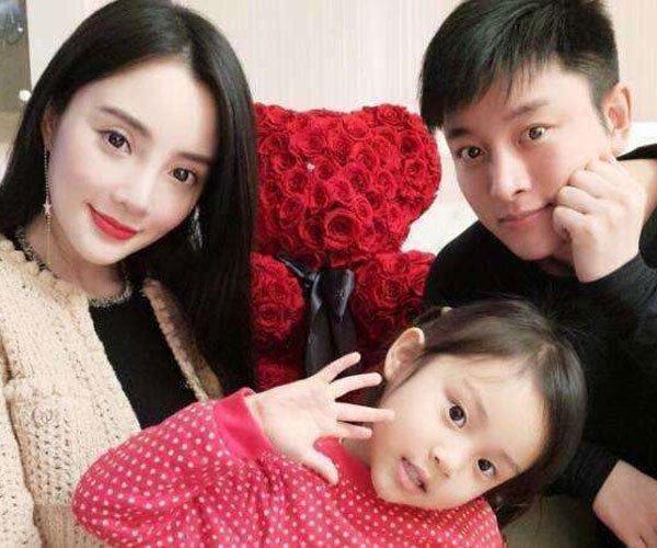 李小璐贾乃亮最新消息 李小璐pgone事件始末结局如何