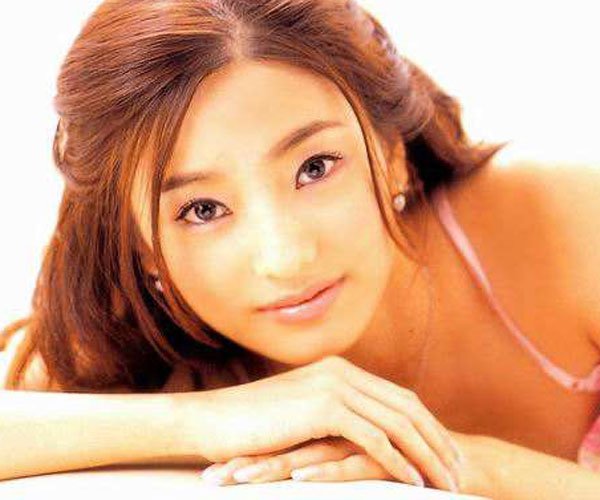 韩彩英三级全裸 婚前的单身告别仪式