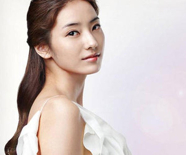 韩彩英三级全裸 婚前的单身告别仪式