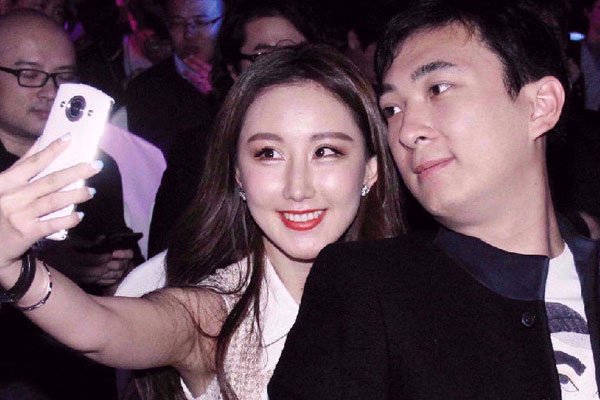 扒皮王思聪历任女友 前女友名单数量吓人也不怕肾虚