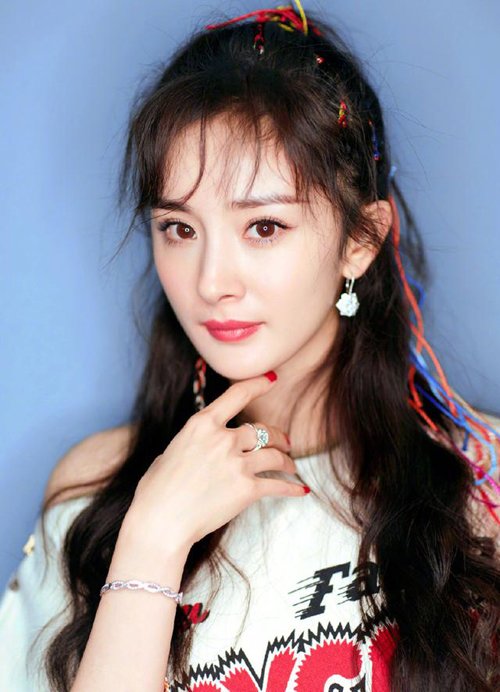 杨幂怀二胎是李易峰的 绯闻简直是太可怕了
