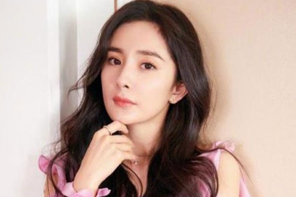 杨幂被灌醉全图视频 网络黑谁的话好容易啊