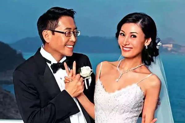 ������ÿ���ж���Ǯ ���������������������