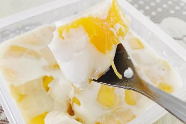男朋友说吃我的果冻 这样的牛奶果冻来两份