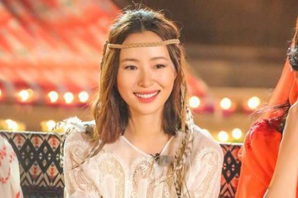 邓超江一燕事件 江扑到邓怀里的再会算怎么回事
