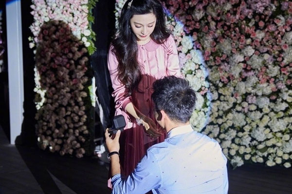 李晨范冰冰什么时候分手的 范冰冰李晨领证了吗