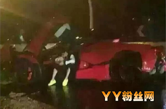 秦奋king的爸爸是谁 2250万法拉利车祸车主秦奋家庭背景