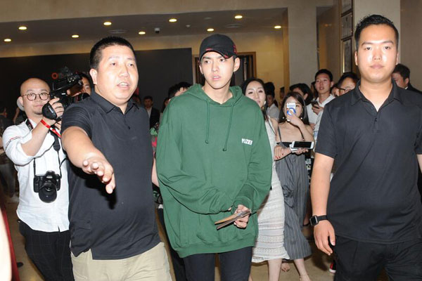 吴亦凡小g娜事件始末 男人碰到这种女人就是噩梦